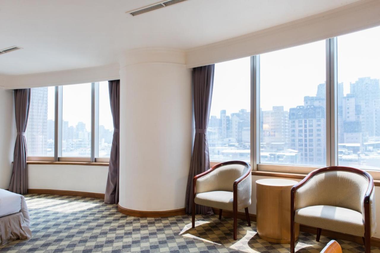 Hometel Hotel Kaohsiung Exterior photo